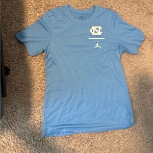 Nike Jordan UNC Tar Heels Dri-FIT T-Shirt Men’s Medium Carolina Blue